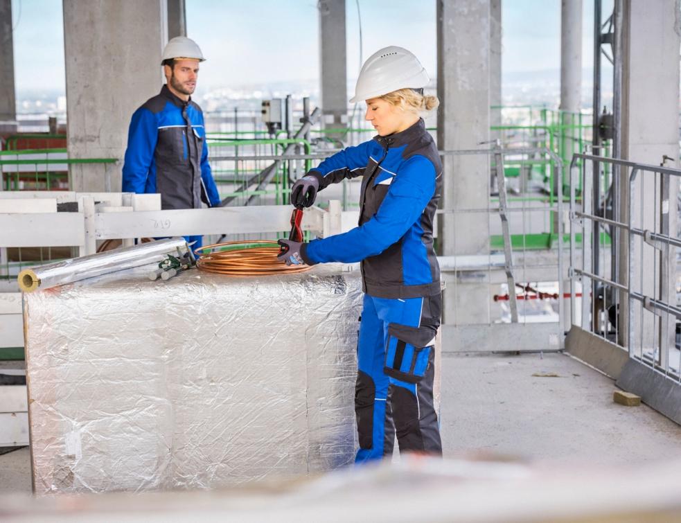 Mewa Dynamic Construct : des vêtements de travail adaptés aux artisanes